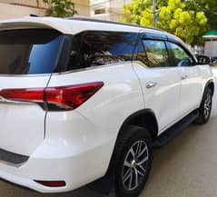 Fortuner 2019/20 V petrol
