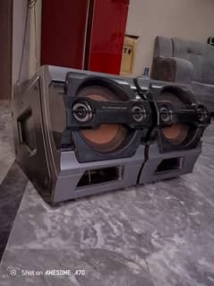 SONY LBT zx100d Two front spekers earth sheking bass available in good