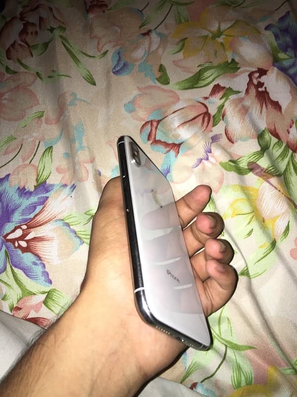 iphone xs 64 sim show FU with box 3
