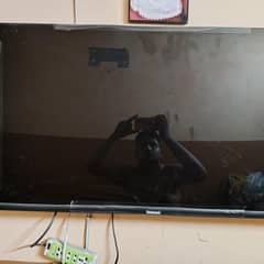 Samsung led 48 inch just 3 and 4 month use