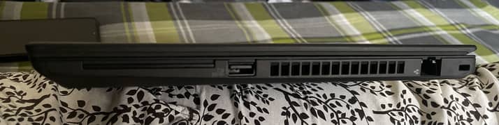 Lenovo T490 16/256 Brand New