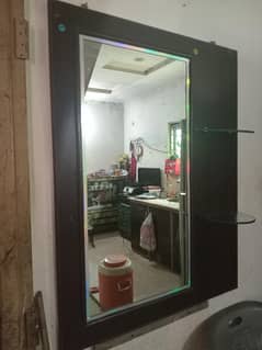 wall hanging mirror neat and clean for sale