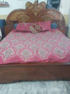 only serious buyers contact  urgent sale bed with mattress