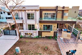 10 Marla Fully Basement Classical Bungalow For Sale In Phase 5 Dha
