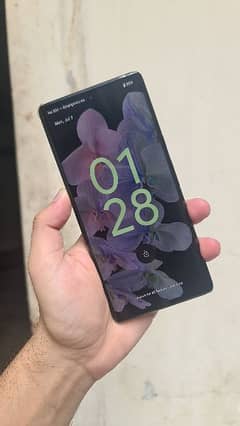 Google pixel 6 pro Samsung infinix Huawei Oneplus oppo vivo iPhone
