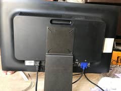 HP full size screen pro display p221