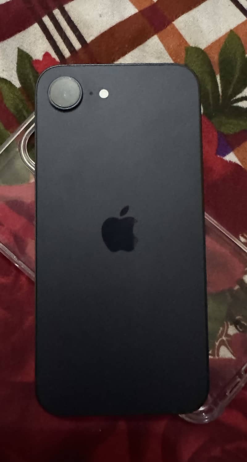 iPhone 16e only box open 1 cycle 11.23 months warranty full box and cb 1