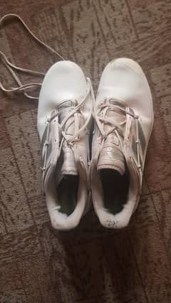 US 9 Hockey shoes / Adidas / Adizero .