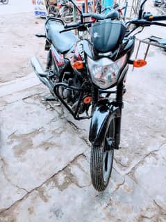 Suzuki GR 150 2022 lush condition price negotiable urgent sale