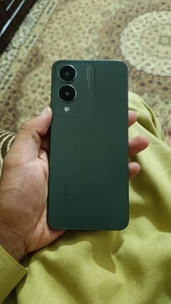 vivo y17s 6/128 dead hai baki har cheez geniun hai