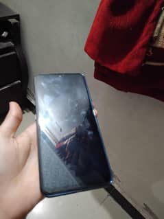 lgv60 8/128 non pta 10/8.5