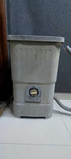 BABY/KIDS WASHING MACHINE- NEGOTIABLE