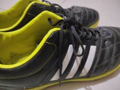 FOOTBALL GRIPPERS IN CHEAP PRICE |2500|