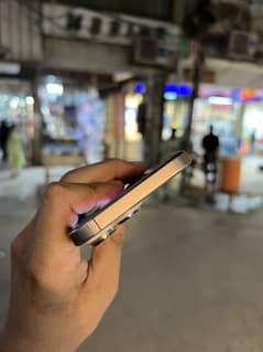iPhone 16 pro Max jv