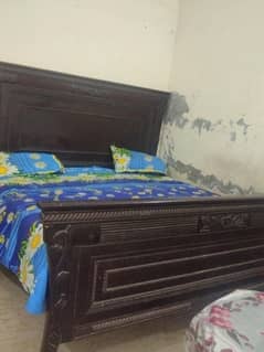 Wood bed