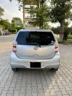 Toyota Passo 2011