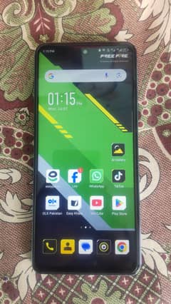 Infinix Hot 40 8gb 256gb. . . only mobile. . 10 by 9 condition