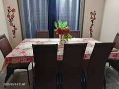 Dining table for sale