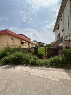 Chaklala scheme 3 17A street Extinction beautiful plot with loan