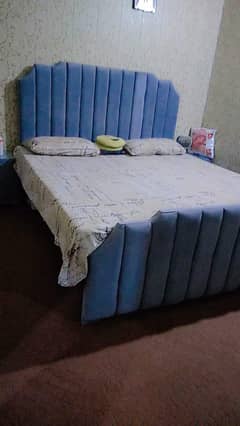 2 bed for sale grey for 70,000 and black for 50,000 without matress