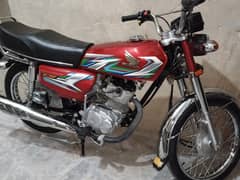honda CG 125 2023 model bht kam Chala hua h shoqeen Bhai rabta kre