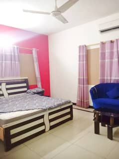 DEFENCE 500 YARDS BUNGLOW FOR RENT WITH LINE WATER