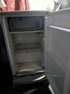 dawlance fridge small size genuine new condition