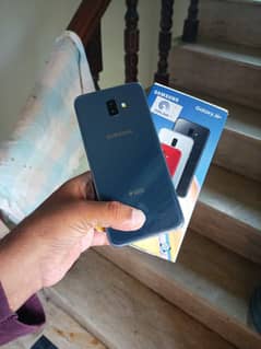 Samsung j6 plus  3/ 32 with box charger original  urgent sale
