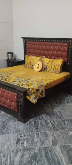 Double bed_side tables_dressing table and mattress.