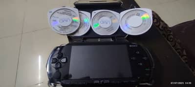 PSP 1000 (jailbreak) with protective case and movies