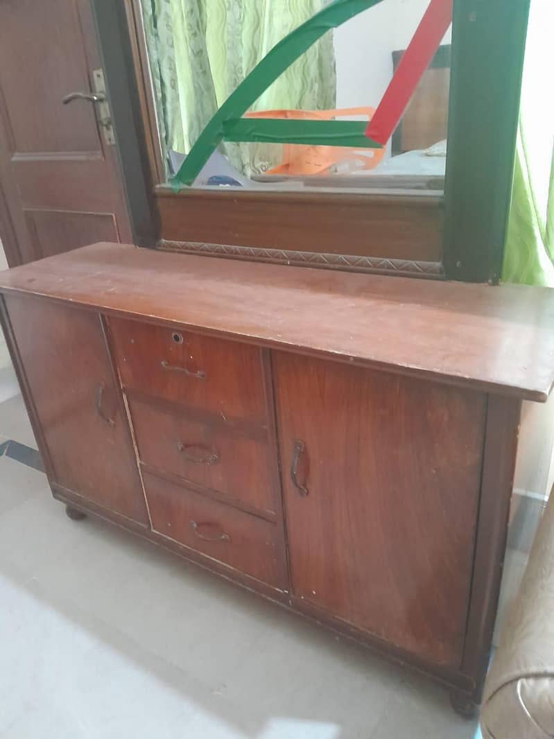 double bed with side tables and dressing table 4