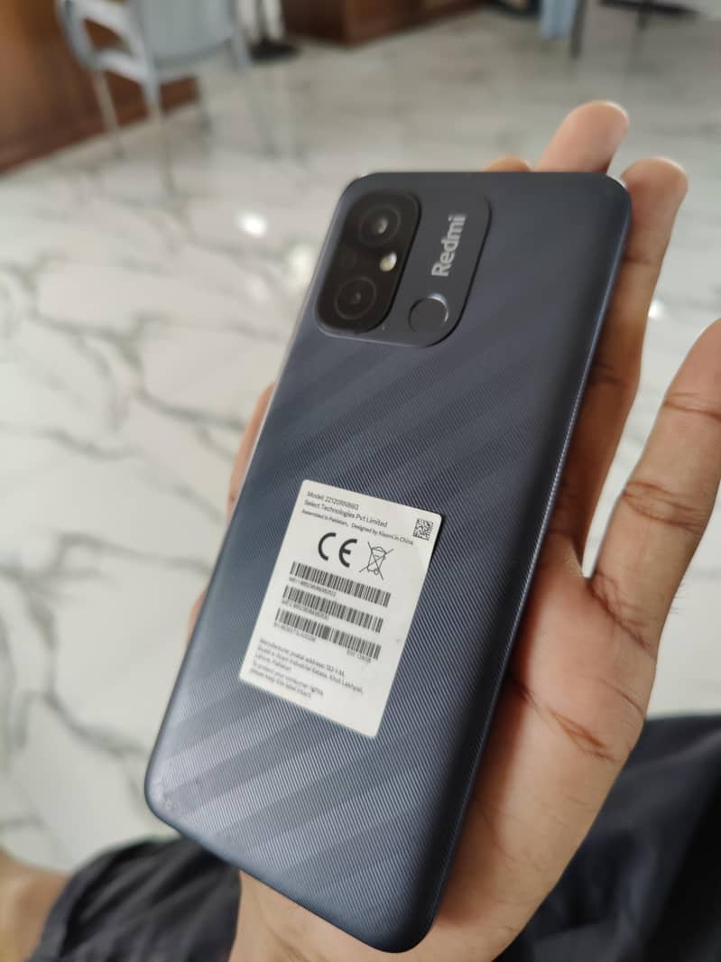Redmi 12C almost new condition 4