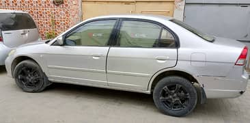 Honda Civic EXi 2005