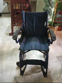 Foldable wheelchair