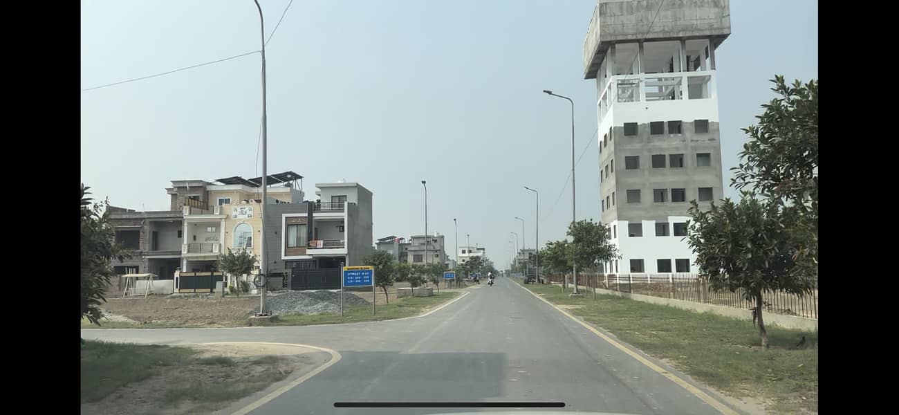 5 Marla Plot Available Best Location In Diamond Block 3