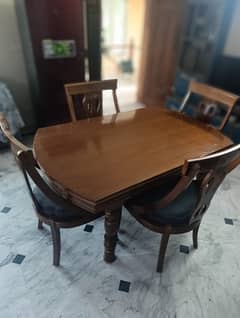 Wooden Dining Table + 4 posish chairs