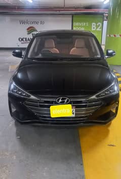 Hyundai Elantra 2022