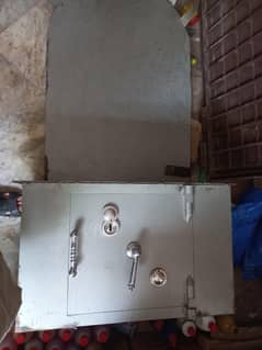 cash locker havy iron price 220 per kg