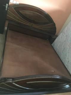 queen bed