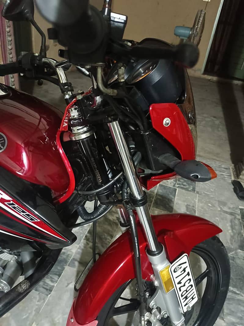 like new condition and no touching or screeches 10