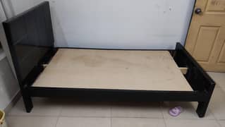 single bed of good quality for sale