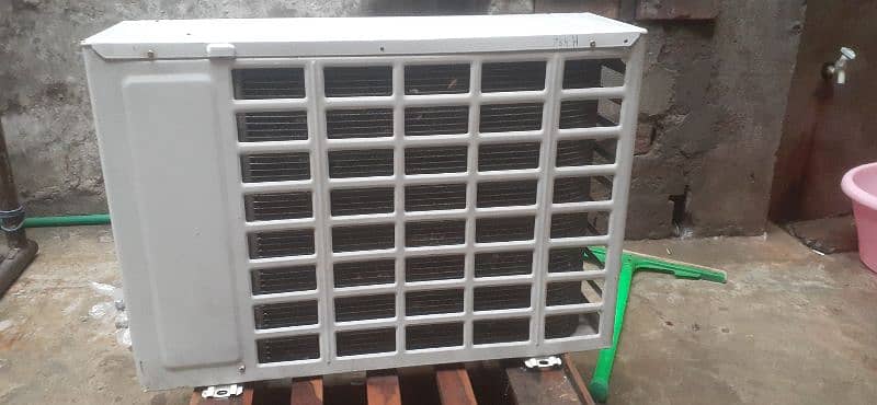 very good condition new jaisa 10+10 1