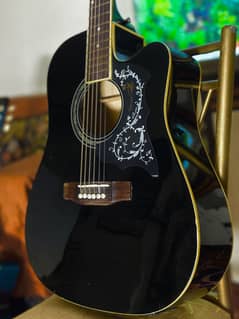 Semi acoustic bulit in tuner professional guitar