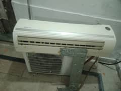 split ac 1,5 ton good condation