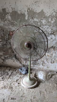 padestal Fan