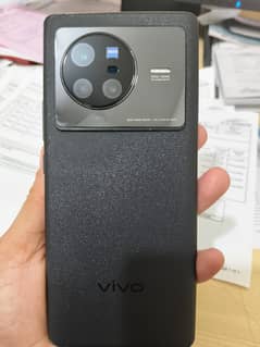 Vivo X80