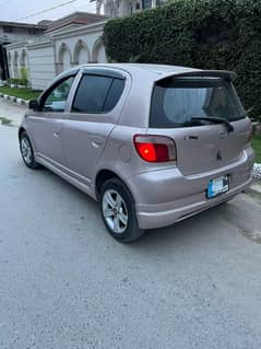 Vitz car
