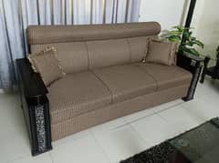 5 seater sofa set in 10/10 condition for sale