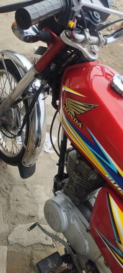 Honda 125 new model bilkul total genuine condition no repair