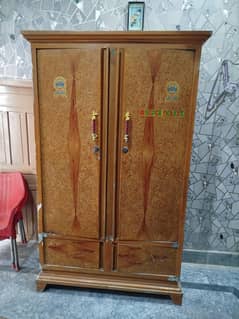Almari Wardrobe